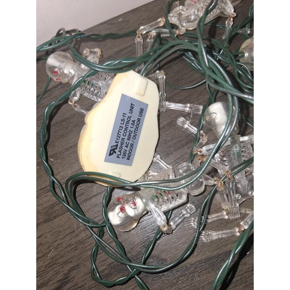 Vintage Halloween Skeleton String Lights Flashing Dangling Skeletons works